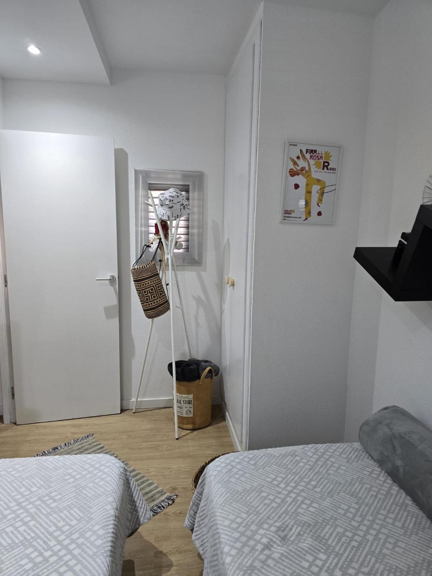 Superbe Appartement Avec Solarium Et Piscine Communautaire Rosas Exterior foto
